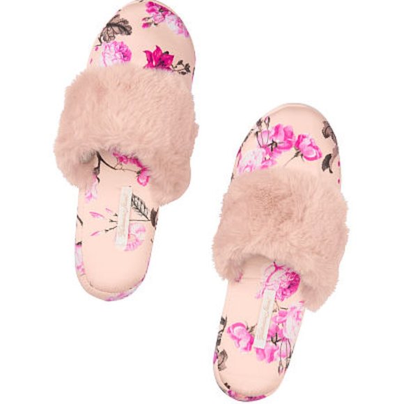 VICTORIA'S SECRET Signature Satin Slipper - Picture 1 of 3